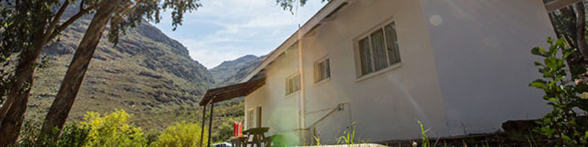 Waenhuis Feb 2016 2 590x324 Waenhuis Feb 2016 2 590x324